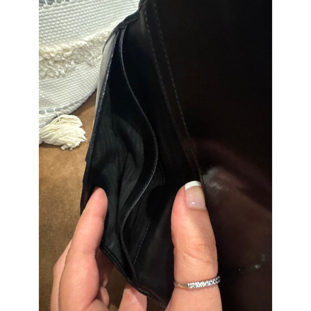 Gucci Leather Continental Wallet - Picture 8 of 11